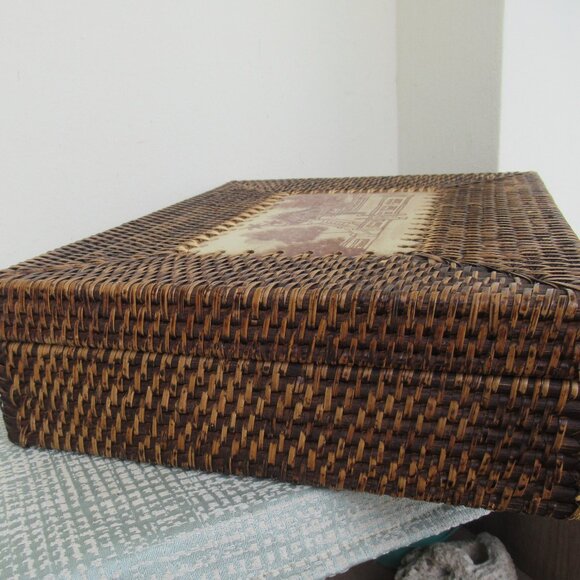 VTG Rattan Decorative LG Box w/ Lid and drawing ,Rectangular Woven for Display - Picture 4 of 16